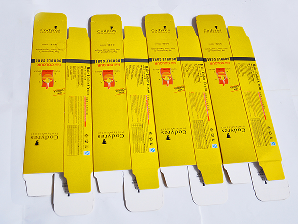 S213分页平面智能贴标机适用样品2