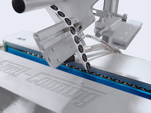 S216顶底面智能贴标机