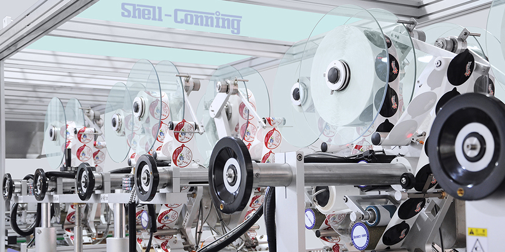 云南可为塑业热成型水果盒贴标机解决方案